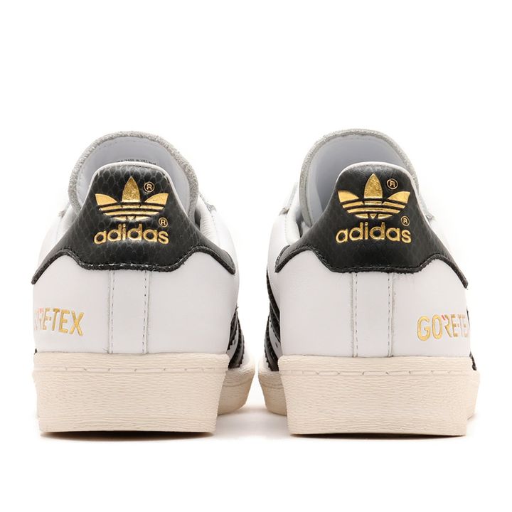 アディダス オリジナルスの「スーパースター 82 GTXアトモス」¥18,700