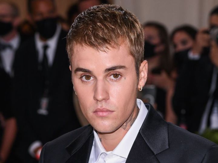 ジャスティン・ビーバー、感謝祭に息子の写真をシェア ヘイリーとの密着ショットも （C）Zeta Image width=