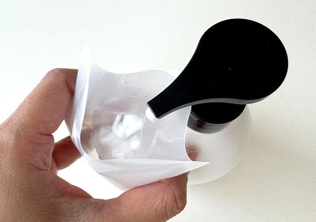 ダイソー トラベル用 パウチ容器 10ml 20P 熱圧着 詰め替え