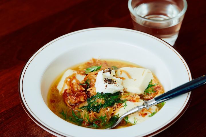 カレイの縁側の缶詰を使った“ボルシチ風”煮込み