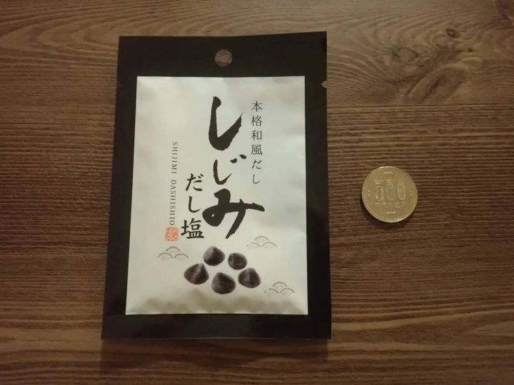 DAISO(ダイソー)：三角屋水産 しじみだし塩 20g