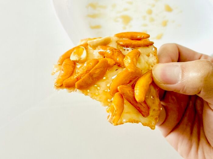 『柿の種』×チーズ×はちみつ！？ゼッタイにウマい！やみつき必至の最強トリプルコンボに挑戦