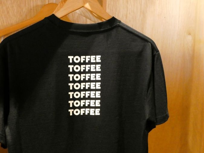 TOFFEE Imaizumi オリジナルTシャツ 裏