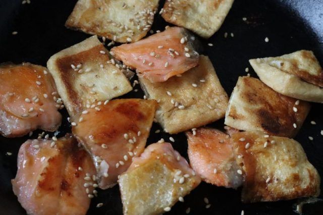 塩鮭とお揚げの甘辛