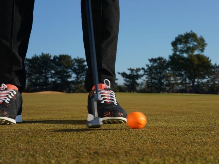 状況別パットの打ち方レッスン！転がりを調節するテクニックを解説