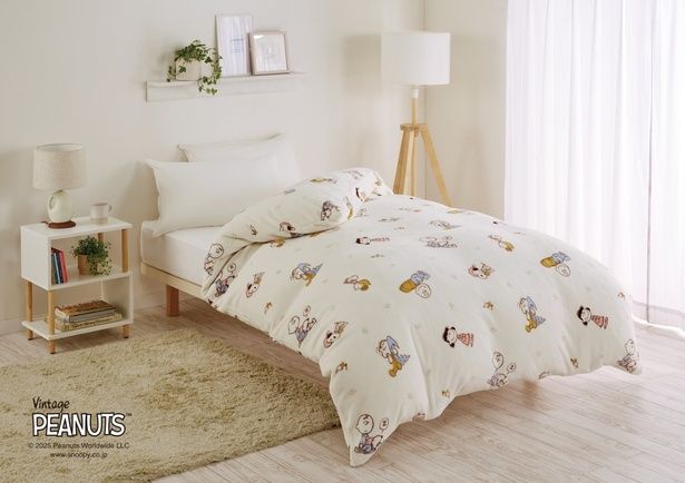 「PEANUTS あったか掛けふとんカバー」(8250円)