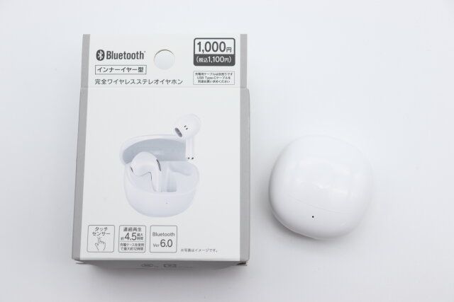 インナーイヤー型完全ワイヤレスステレオイヤホン（ホワイト）