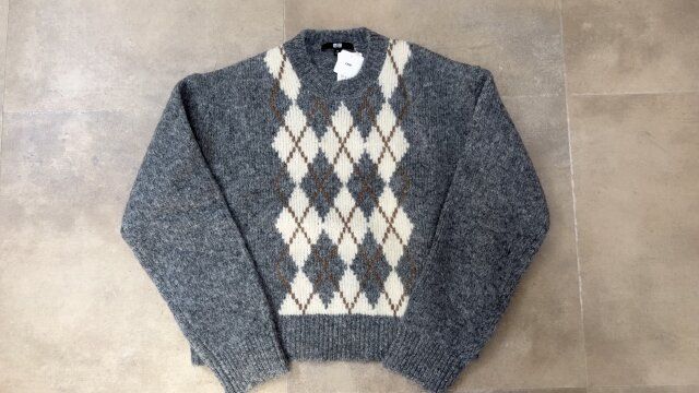 ユニクロフラッフィクルーネックセーター