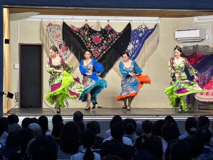 高円寺・氷川神社で開催された「真夏の夜のフラメンコ」（2025年8月）。