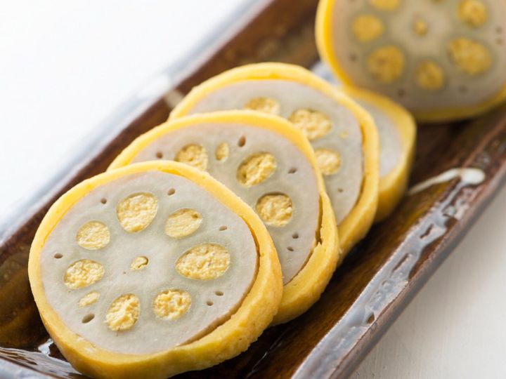 All About ニュース編集部が全国250人を対象に実施した「お土産に関するアンケート」の調査結果から、旅先で買いたい「熊本県のお土産」ランキングを発表！ 2位「からし蓮根（森からし蓮根）」を抑えた1位は？