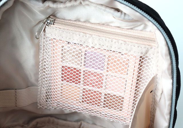 宝島社ムック付録HELLO KITTY × BRILMY 中身が見えて時短がかなう ズボラに優しいコスメポーチ BOOK VELOUR BLACK ver.6