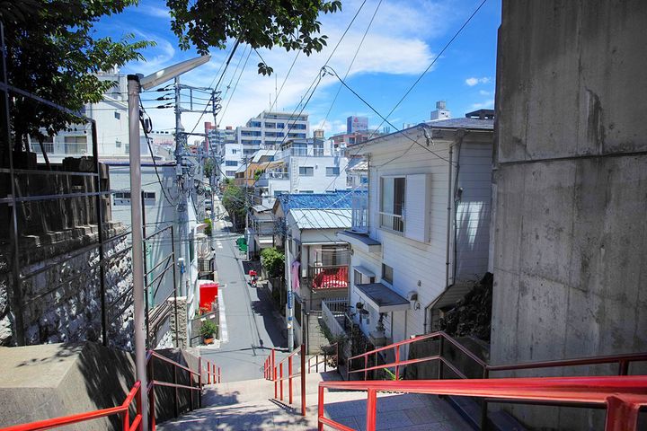 『君の名は。』の最後のシーンに出てくる階段聖地（東京・四谷）