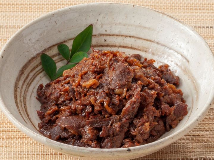 All About ニュース編集部が全国250人を対象に実施した「お土産に関するアンケート」の調査結果から、旅先で買いたい「岐阜県のお土産」ランキングを発表！ 2位「飛騨牛のしぐれ煮（鵜舞屋）」を抑えた1位は？