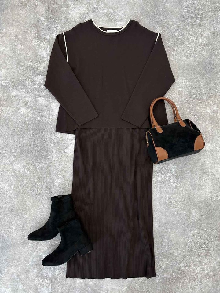 画像: アンチピリングなめらかSET UP/580919（ブラウン）¥7,990、2WAYミニボストン/595750（ブラック配色）¥5,490、らくっション撥水ストレッチローヒール/598275（ブラックスエード）¥7,590（すべてグローバルワーク） 出典：グローバルワーク