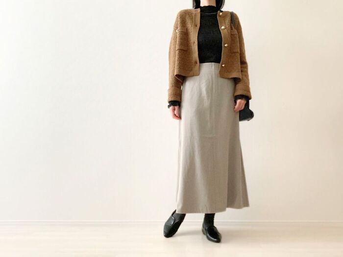 【GU】シンプルだからこその着回し力！40代女子が履きたい「フレアスカート」。イロチで揃えるのが断然おすすめです♪