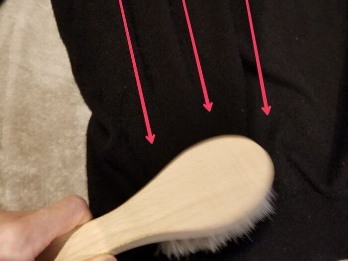 毛玉だらけのニット捨てるの待って！まるで新品みたいに「復活」させる方法