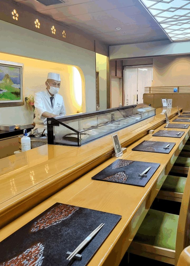 店内カウンター