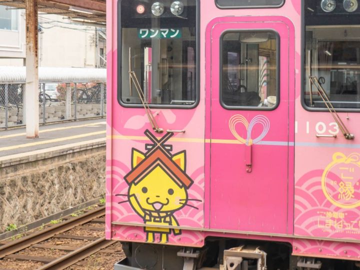 All About ニュース編集部が全国250人を対象に実施した「お土産に関するアンケート」の調査結果から、旅先で買いたい「島根県のお土産」ランキングを発表！ 2位「しまねっこ人形焼（山陰のおみやげ本舗 なかうら）」を抑えた1位は？