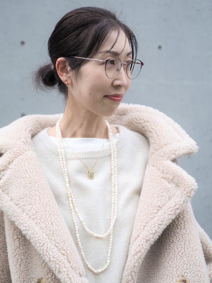 パールネックレスの重ねづけ