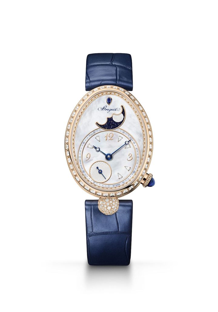 「レーヌ・ドゥ・ナープル 9935」18K ブレゲゴールド×マザーオブパールダイヤル ¥8,250,000／BREGUET（ブレゲ ブティック銀座 03-6254-7211）