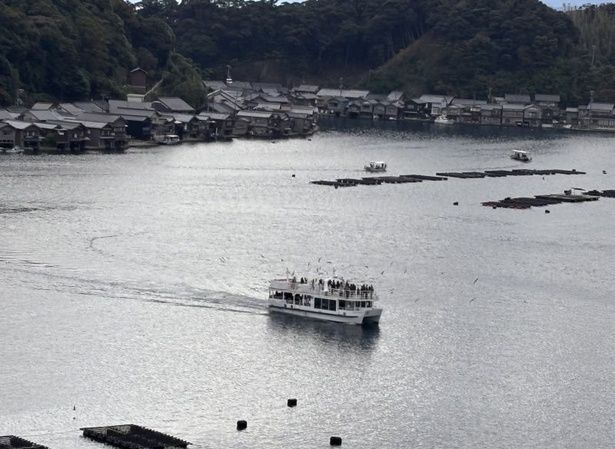 国の重要伝統的建造物群保存地区に選定されている伊根湾