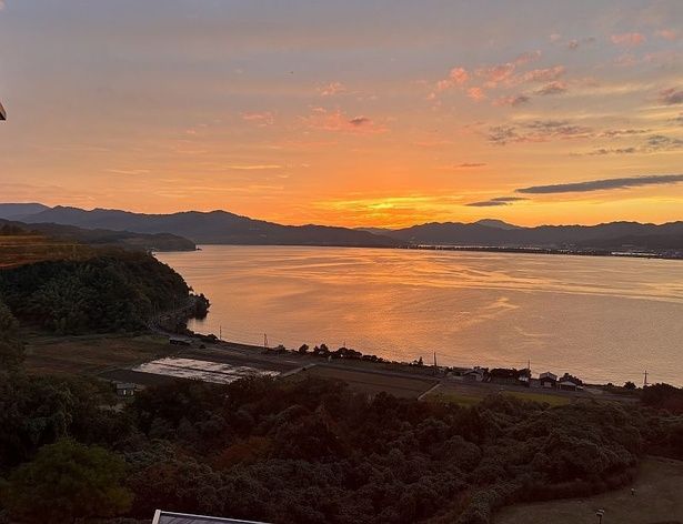 ホテルから見られるマジックアワーの天橋立