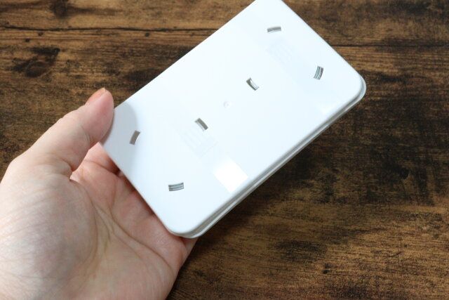 底上げスプリングホルダー（2個） 閉じた状態