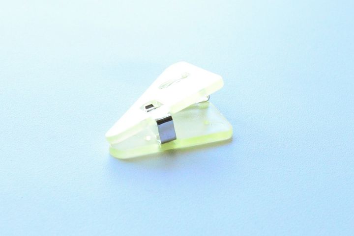 100均にブッククリップは売ってる？「ウカンムリクリップ」との違いは？