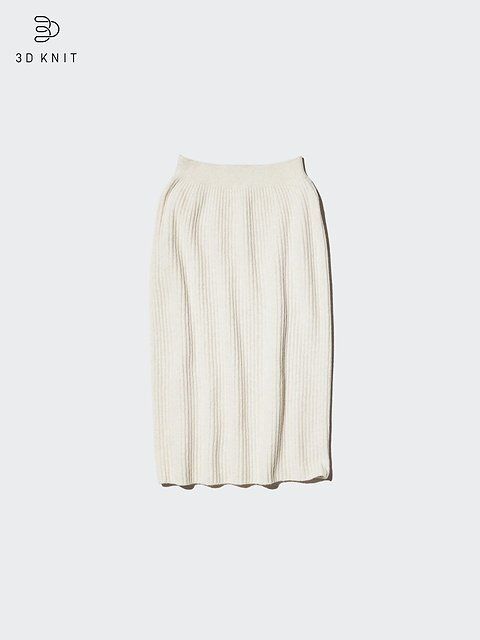 ユニクロの3Dスフレヤーンスカート