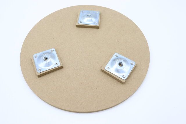 ダイソーのサイドテーブルの天板の裏