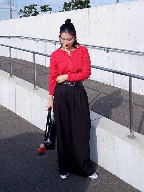 黒パンツコーデ5