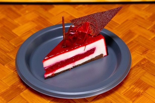 ラバラ・バリナ サワーチェリー&ホワイトムース。チェリーのさわやかな酸味と美しい見た目にしびれる！