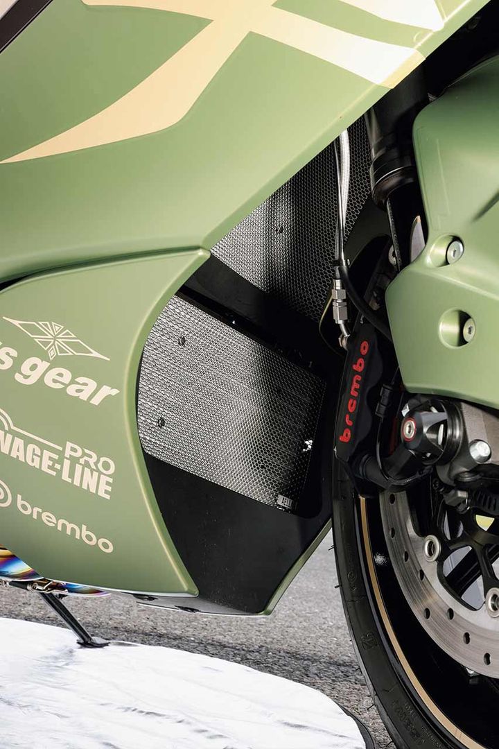 【スズキ 隼 Build by AELLA】気遣いが創り上げた圧巻の高バランス【青木宣篤インプレッション】