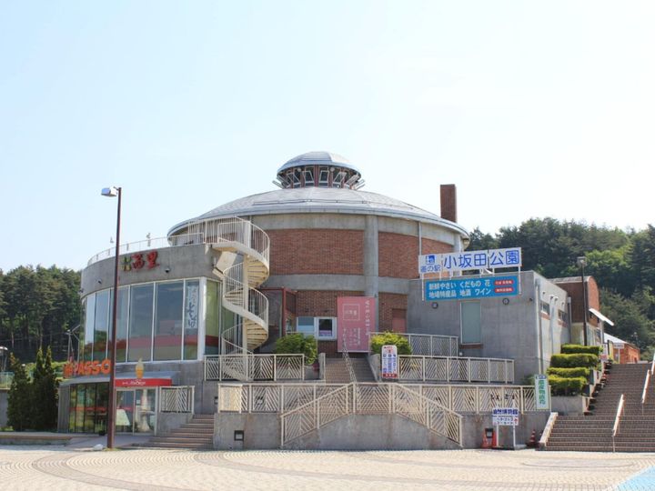 All About ニュース編集部が全国250人を対象に実施した道の駅に関するアンケートの調査結果から、子連れで行きたいと思う「長野県の道の駅」ランキングを発表！ 2位「小坂田公園」を抑えた1位は？