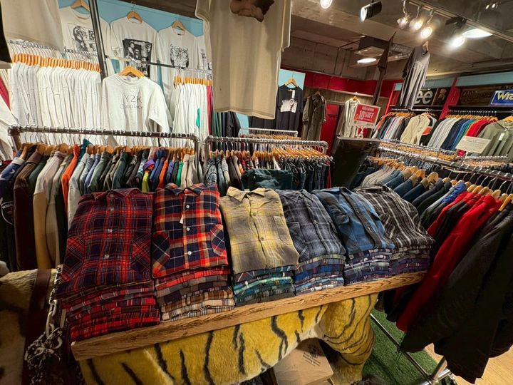 【お買い得な古着を発掘する方法】“ヴィンテージが高額すぎて買えない”を解決！ カーハート、リーバイスも…1万円未満で買える「WEGO VINTAGE 下北沢店」がすごかった