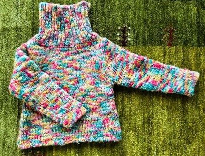 お気に入りのセーターが「冬の必需品」にかわいく大変身♡【簡単リメイク】