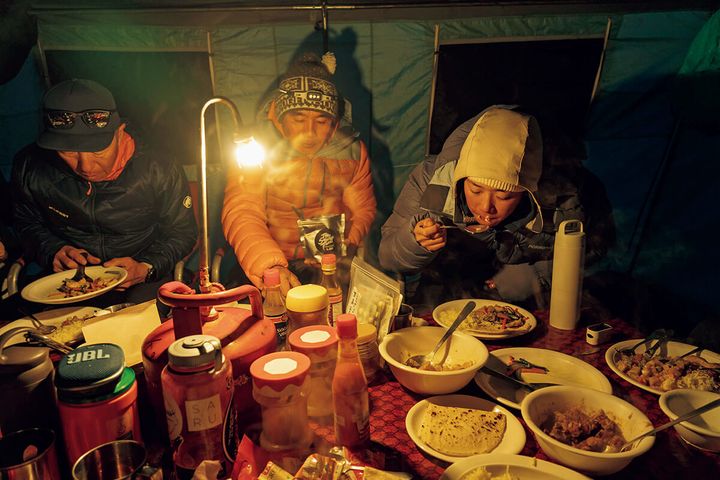 山岳ガイド、プロスキーヤー・佐々木大輔 キャンプの様子