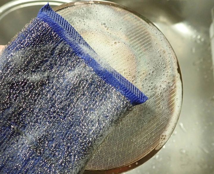 DAISO(ダイソー)：やわらかコゲとりスポンジ