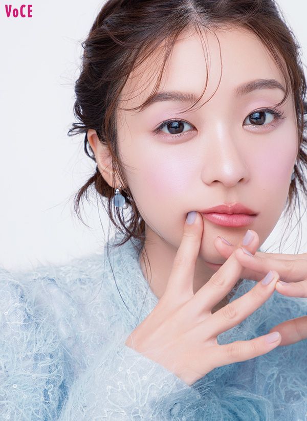 鳴海唯さん／バックステージ グロウ マキシマイザー パレット 002 使用