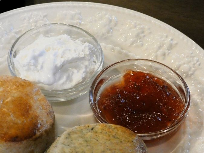 TEA ROOM flower bird クロテッドクリームといちごジャム