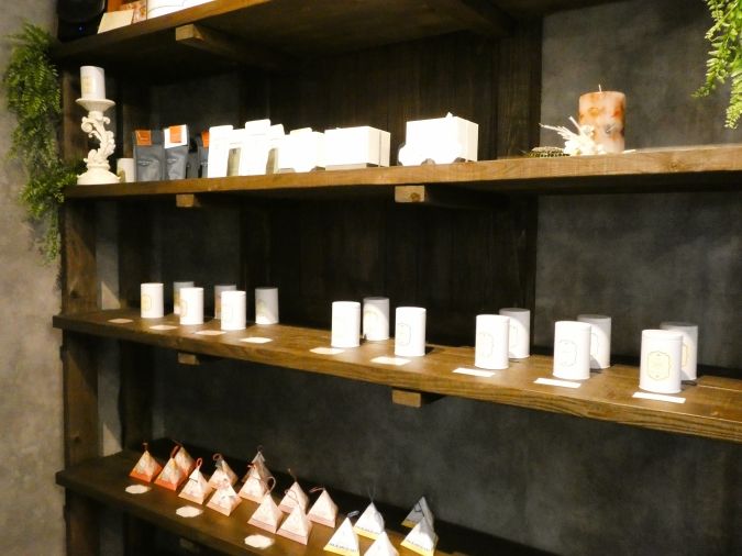 TEA ROOM flower bird 物販コーナー