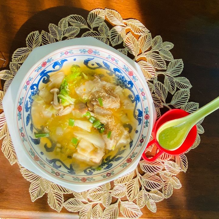 風邪気味で食欲がない時！つるんとした食感「餃子スープ」