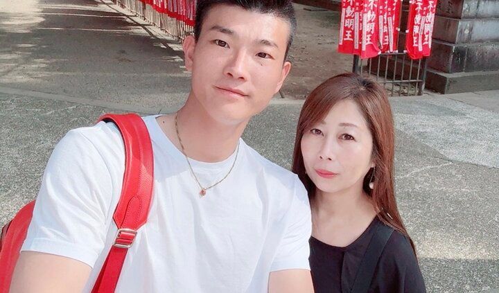 【写真・画像】同級生の母親に一目惚れ「あなたのお母さんを好きになった」告げられた娘の反応に驚きの声 1枚目