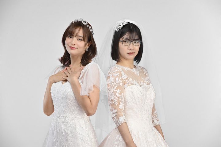 ドラマ『婚活バトルフィールド37』より（左から）主演・加藤ローサ、共演の福田麻貴（3時のヒロイン） （C）「婚活バトルフィールド37」製作委員会 width=