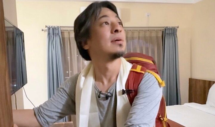 【写真・画像】令和ロマンくるま＆ひろゆき「完璧なホテルだ！」“1泊2000円”ブータンのホテルに大興奮 1枚目