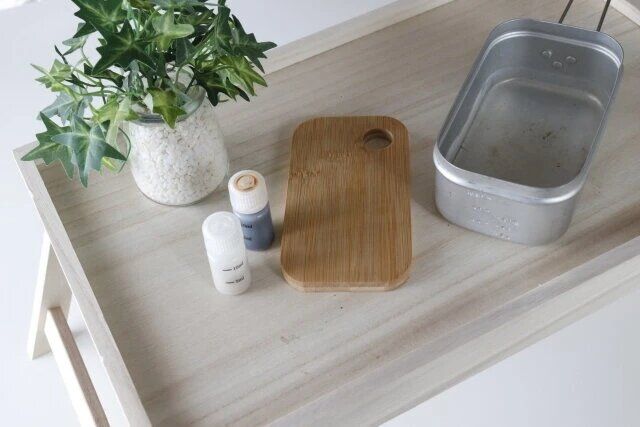 ダイソー 折りたたみテーブル 家具