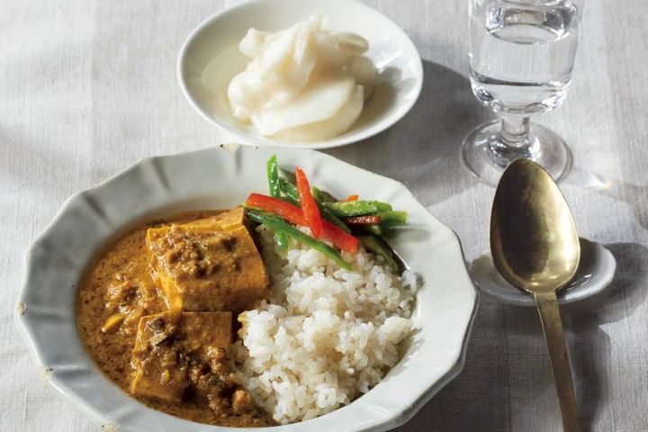 予約の取れない料理教室で人気の【発酵ごはん】とは？秋冬の腸活にぴったりの「酒粕で仕上げる」豆腐カレー