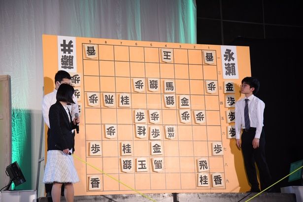 投了の瞬間。客席からも歓声が上がった 撮影：ソムタム田井