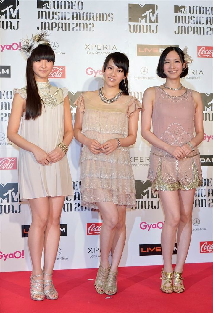 Perfume（2012年6月撮影、時事通信フォト）