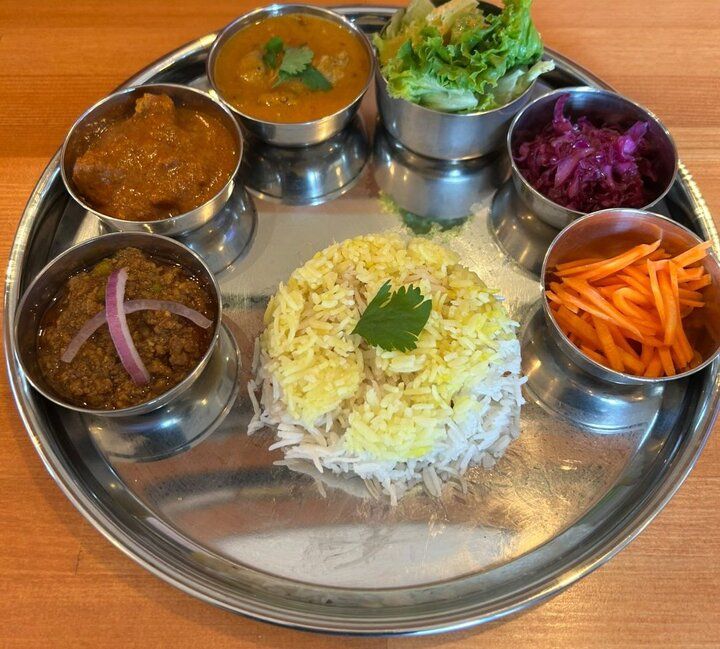 インドの人気料理家直伝♪母の秘伝のレシピで作るカレー専門店「マサラ・マサラ 深大寺」